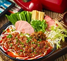 Signature Fried Sauce Rice Noodles
