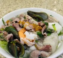 Seafood Rice Noodle Soup