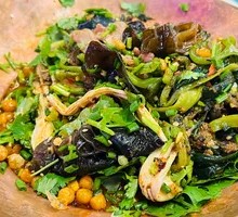 Spicy Mixed Noodles with Meat and Vegetables