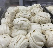 Flower-shaped Steamed Bun