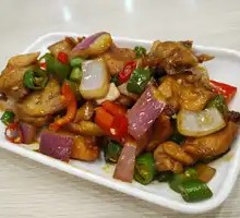Stir-Fried Chicken Cubes
