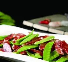 Stir-Fried Chinese Peas with Sausage