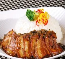 Preserved Vegetable Braised Pork Rice