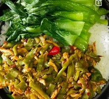 Wakame Pork Stir-Fry Bento