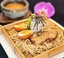Dipping Noodles