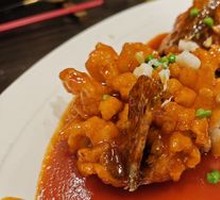 Squirrel-shaped Mandarin Fish with Osmanthus
