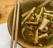 Sour Spicy Bamboo Shoots Stir-Fried Noodles