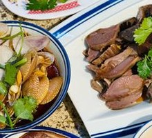 Braised Goose with Soy Sauce