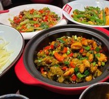 Green Pepper and Intestine Rice Bowl