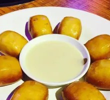 Golden Condensed Milk Buns