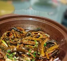 Classic Huaiyang Soft Noodle Eel Stir-Fry