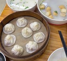 Delicate Steamed Dumplings