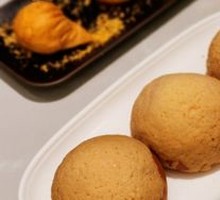 Crispy Pork Belly Bun