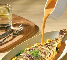 Pan-Seared Sea Bass with Sweet Pepper Cream Sauce