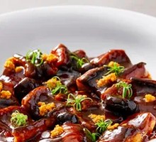 Black Garlic Eel Stir-Fry