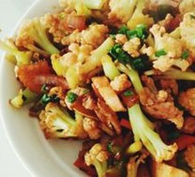Stir-Fried Pork with Organic Cauliflower