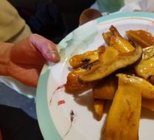 Red Onion and Hand-picked Green Mushroom