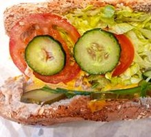 Aromatic Tuna Sandwich