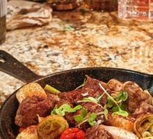 Angus Garlic Steak on Iron Plate