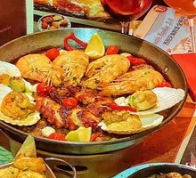 Traditional Spanish Paella