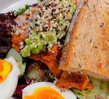 Gaga Super Salad