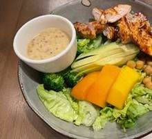 Chicken Avocado Mango Salad