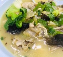 Green Pepper Frog Noodles