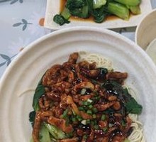 Beijing-style Sweet Soy Sauce Noodles with Shredded Pork
