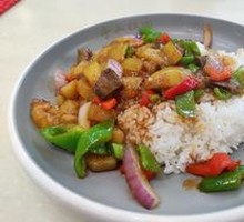 土豆烧牛肉盖浇面