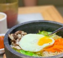 Korean Stone Pot Bibimbap