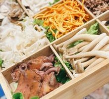 Nine-Color Mushroom Dish