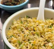 Sour Cabbage and Lion's Mane Mushroom Fried Rice