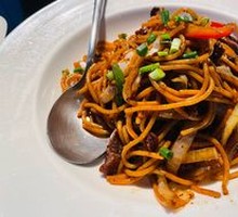 Black Pepper Beef Stir-Fried Noodles