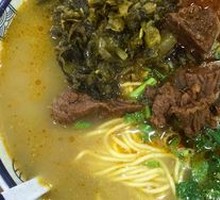 Sour Cabbage Braised Beef Noodles