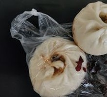 Sour Pickle Chicken Buns