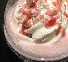 Strawberry White Chocolate Frappuccino