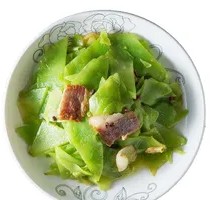 Stir-fried Pork with Lettuce