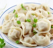 Sheep's Sorrel Dumplings with Beverage