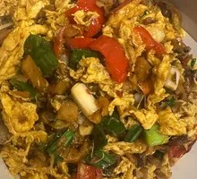 Grandmother's Vegetable Fried Egg Rice Bowl