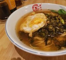 Pickled Cabbage and Pork Noodles