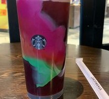 Ice-Shaken Plum and Black Currant Black Tea