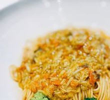 Crab Roe Noodles