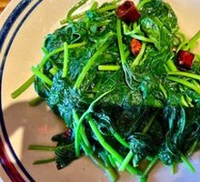Stir-fried Sweet Potato Leaves