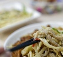 Three-Strand Cold Noodles