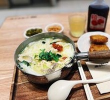 Goji Mushroom Chicken Soup Noodles