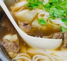 Auntie's Spicy Beef Noodles