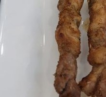 生烤羊肉串