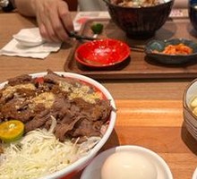 Garlic Cream Beef Tenderloin Donburi