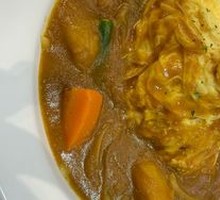 蔬菜咖喱蛋包饭