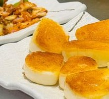 Grilled Steamed Bun Slices